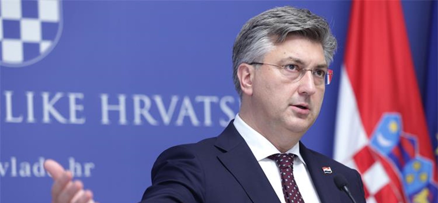 Srbija, koja je bila agresor, sada glumi nekakvo tužiteljstvo ili sud. To neće proći!